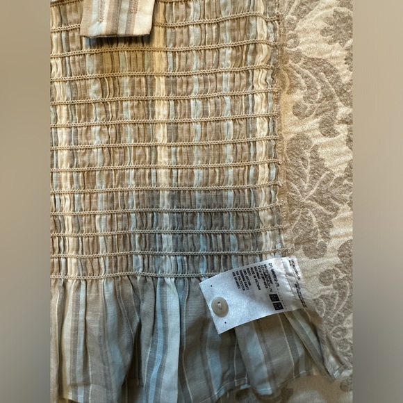 UNIQLO Smocked Striped Crop Sleeveless Top - SIZE M - Picture 4 of 10
